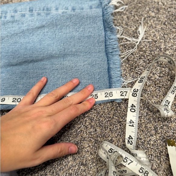 Levi’s women’s Ribcage straight blue denim jeans size 30 EUC - Picture 6 of 6